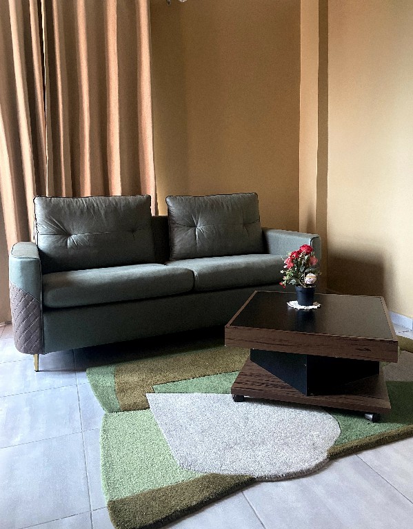 Manou Hotel